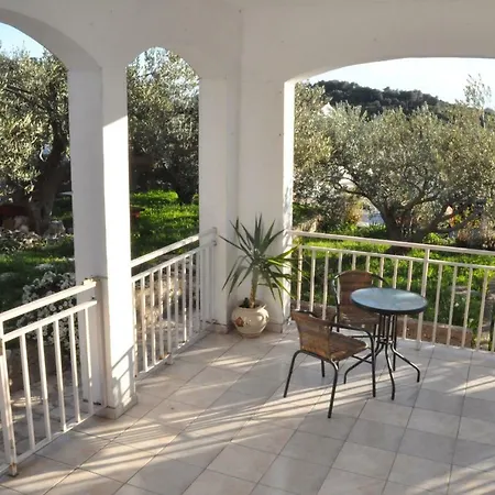 Olive Garden Apartment Hvar Town Exterior photo